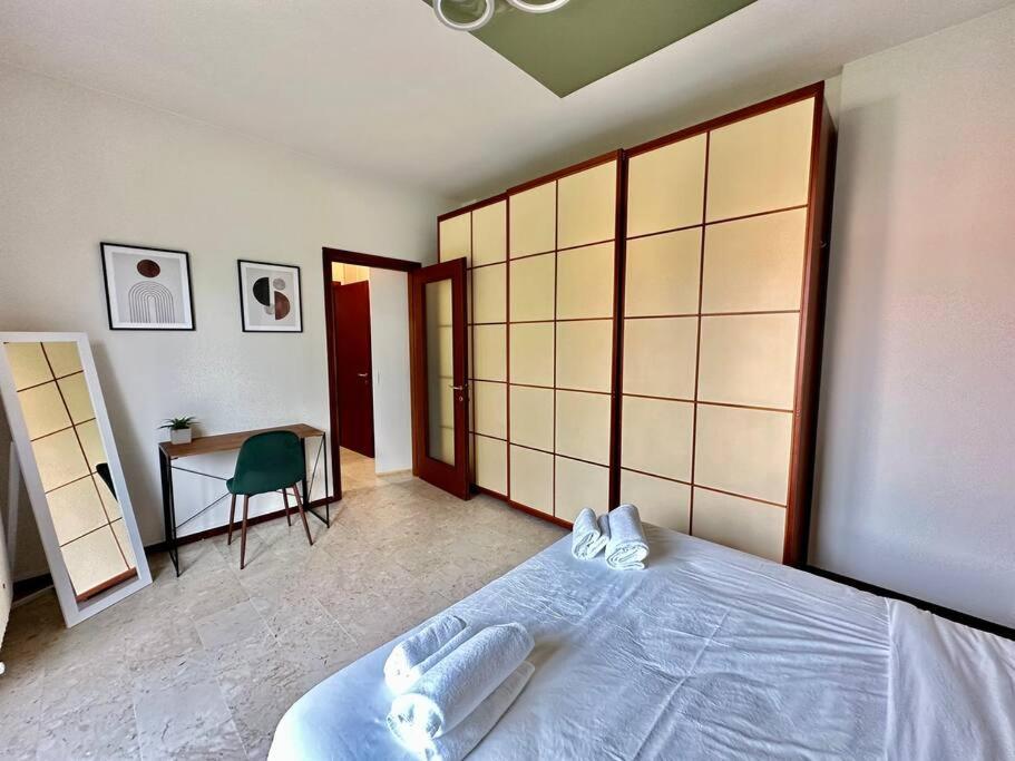 Apartment Cost An Business House And Free Park By Revenue House